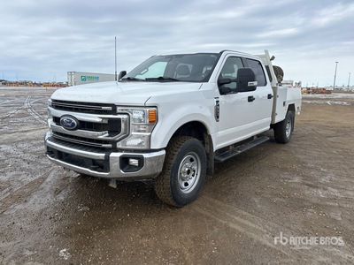 2021 Ford F-350 XLT 4x4 Crew Cab Pickup