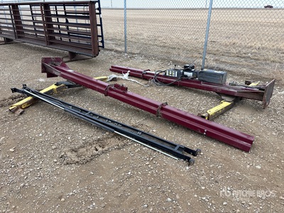 Hydraulic 11,000 Lb Material Hoist