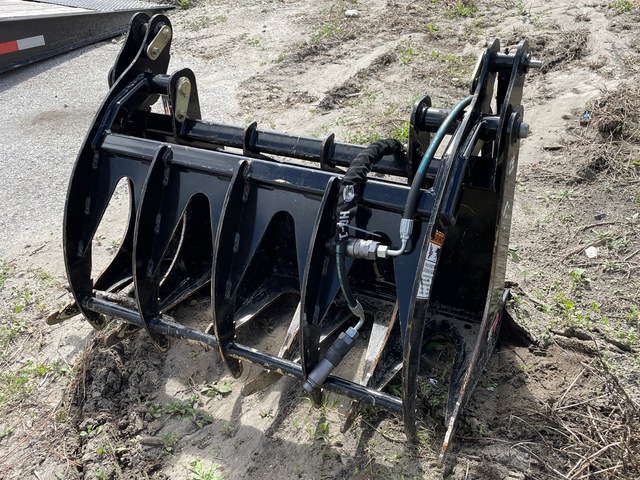 Kubota CGC1040 Mini Skid Steer Grapple Kubota CGC1040 Mini Skid Steer Grapple