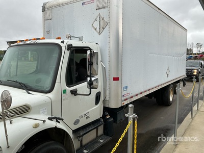 2014 Freightliner M2 106 Furgoneta caja cerrada