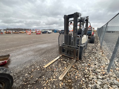 2011 Crown C-5 Pneumatic Tire Forklift