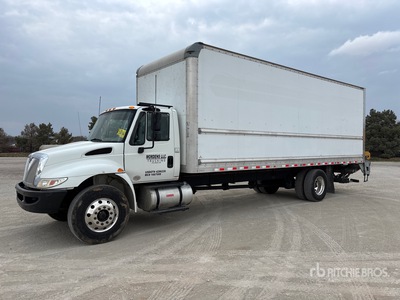 2018 International 4300 4x2 Autocarro furgonato
