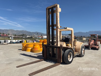 Hyster 17300 lb Gabelstapler