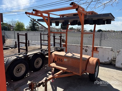 HIS Solar Arrow Board