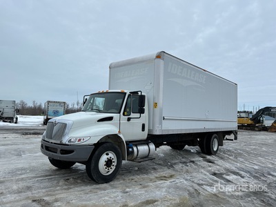 2016 International DuraStar 4300 4x2 Gesloten vrachtwagen