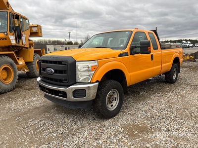 2015 Ford F-250 4x4 Extended Cab Pickup