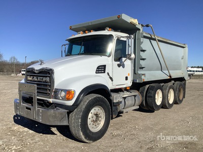 2007 Mack CV713 Granite 8x4 Tri/A Camión dumper