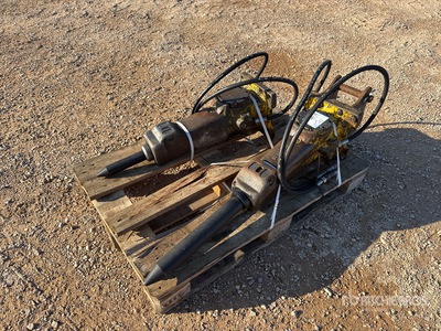 Quantity of (2) Atlas Copco SB152 Hydraulic Breaker