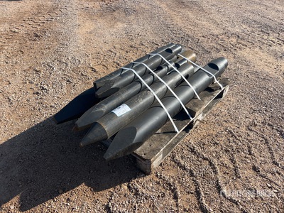 Quantity of (11) pointed chisel to fit hydraulic breaker