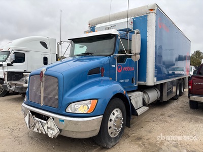 2008 Kenworth T300 Van Truck