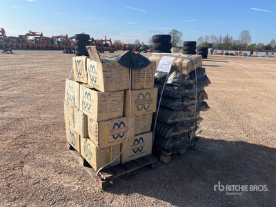 62 pcs - inner tubes for construction and agricultural tires 1,080 pcs of nuts and plastic bottles with screw caps その他 - 機械部品