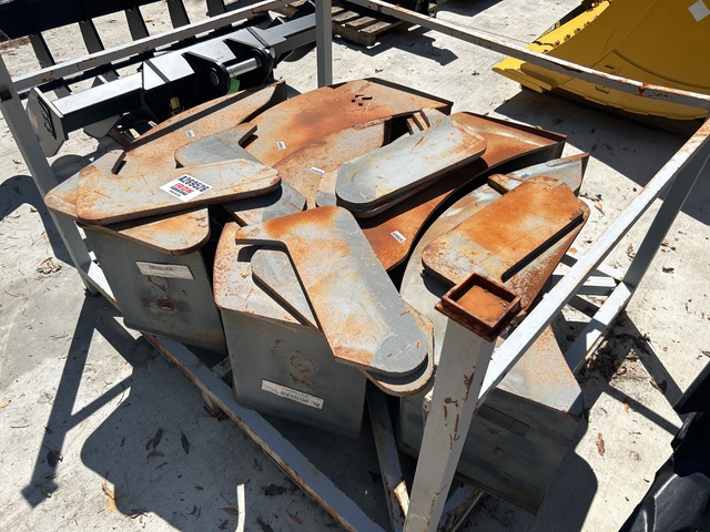 Quantity of (5) Robur 450 mm Trenching Spade Excavator Bucket - Fits 12 ton (Unused)