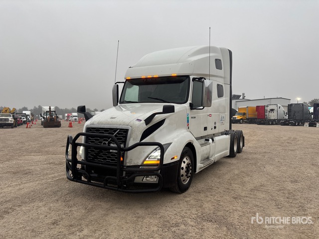 2022 Volvo VNL760 6x4 T/A Sleeper Truck Tractor