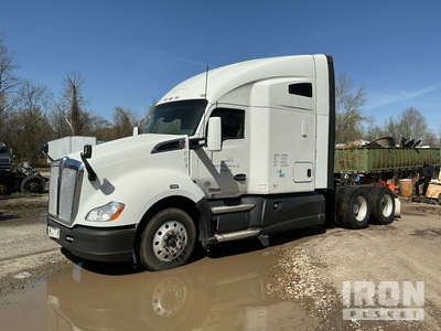 2016 Kenworth T600 6x4 T/A Sleeper Truck Tractor