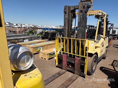 2006 Hyster 11000 lb Pneumatic Tire Forklift