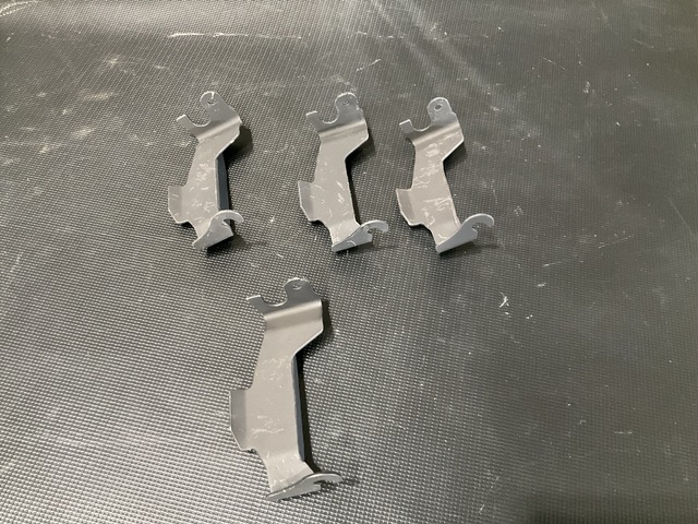 (37) Oshkosh 12601794 Vehicular Components Brackets