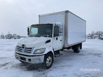 2010 Hino 185 4x2 Van Truck