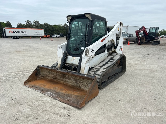 2019 Bobcat T740 Two-Speed Compact Track Loader