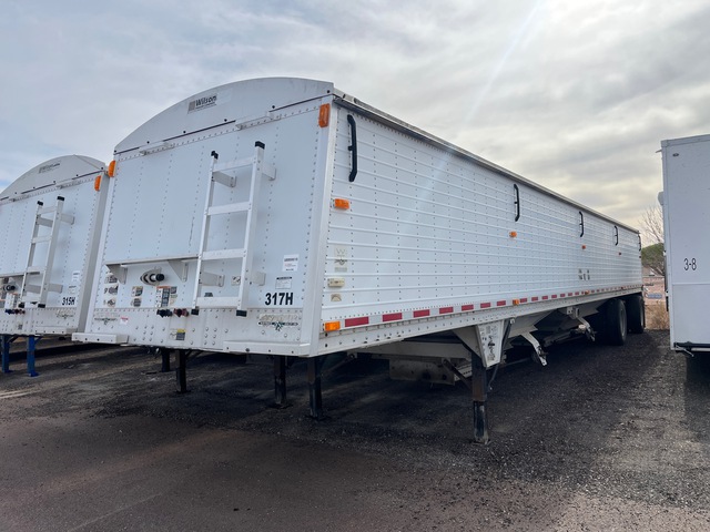 2009 Wilson DWH-5000 48 ft T/A Belly Dump Grain Trailer 2009 Wilson DWH-5000 48 ft T/A Belly Dump Grain Trailer