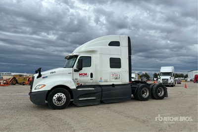 2023 International LT625 6x4 Tracteur routier couchette