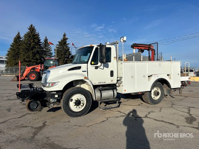 2015 International 4300 SBA 4x2 Camion de service