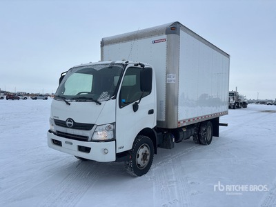 2019 Hino 195 4x2 Furgoneta caja cerrada