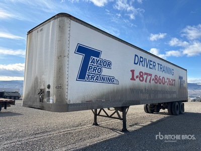 1990 Manac 45 ft x 102 in T/A Van Trailer