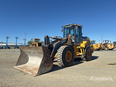 2011 John Deere 624 K ホイールローダー