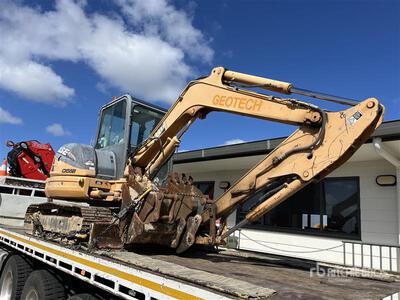 2011 Case CX55B 油圧ショベル