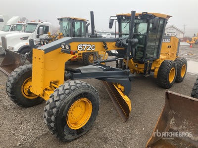 2010 John Deere 672G AWD Motorische Grader