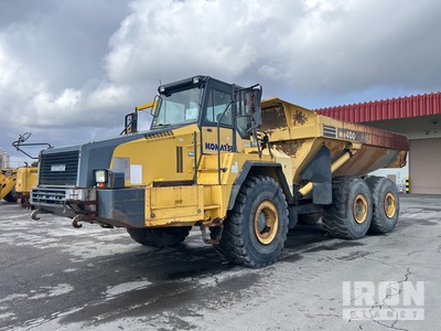 2010 Komatsu HM400-1 Knickgelenkter Muldenkipper