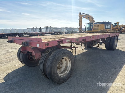 1973 Motac 23 ft T/A Turntable Pup Flatbed Trailer