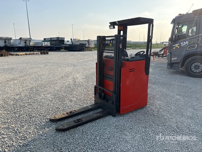 2007 Linde L12R-03 Montacargas Eléctrico