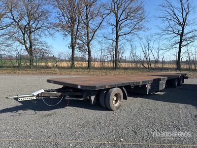 Menke Janzen Tri/A Turntable Remorque à plateau