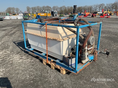 1996 Vogelsang V100-128 OMF2 Fibre glass tank with vacuum pump