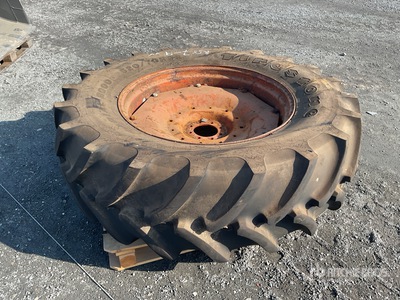 Firestone Radial 8000 520/70R28 Tire on Rim, 8 Hole