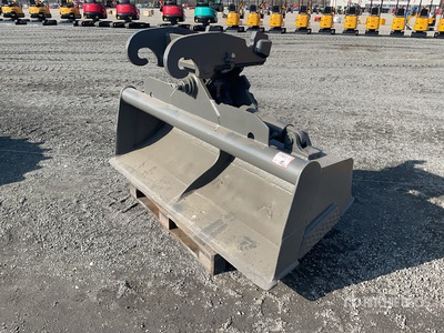 2000 mm Q/C Swiveling bucket