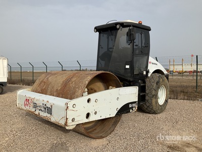 2006 Ingersoll Rand SD100DTF Walzenzug mit Glattmantelbandage