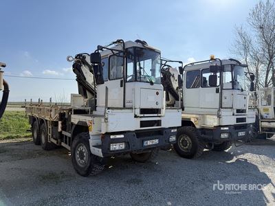 Fassi F260XP on 2009 Iveco Trakker 360 6x6 Camion Plateau Avec Grue شاحنة مسطحة مع رافعة