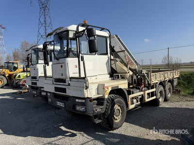 Fassi F260XP on 2010 Iveco Trakker 360 6x6 Camion Plateau Avec Grue شاحنة مسطحة مع رافعة