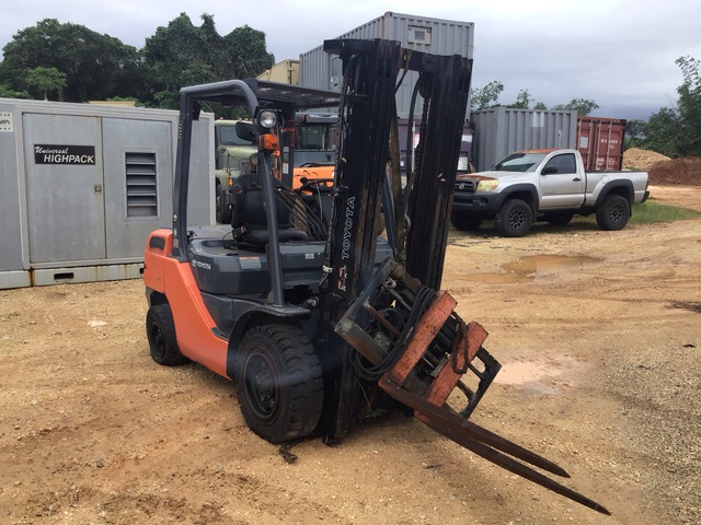 Toyota 8EDU30 Forklift