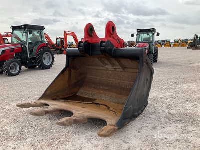 2020 Klepp Mek Bucket & Quick Coupler - Fits CAT 352