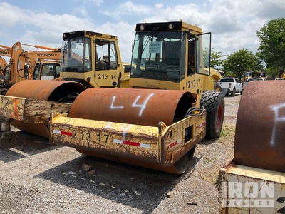 2011 Bomag BW213D-40 Gładka zagęszczarka bębnowa (Inoperable)