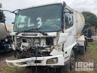 2012 Hino FM1JLUD Camion hormigonera (Inoperable)