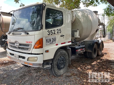 2008 Hino FM1JCA 6x4 Camion mélangeur (Inoperable)
