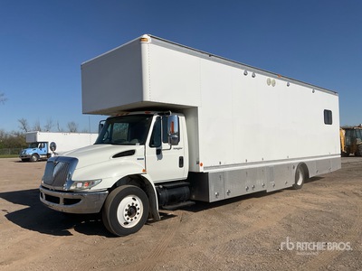 2008 International 4300 4x2 Mobile Health Clinic Truck