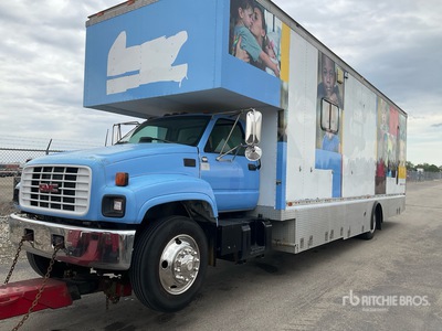 2001 GMC C7500 Mobile Health Clinic Truck