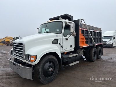 2004 Mack CV713 granite 6x4 T / A-kiepwagen