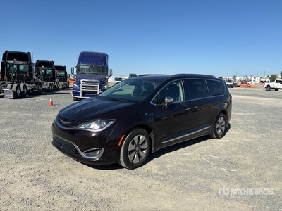 2018 Chrysler Pacifica Hybrid Minifourgonnette