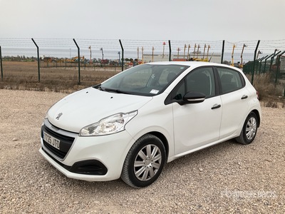 2016 Peugeot 208 Automobile